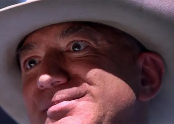Eski Hizmetçisinden, ünlü milyarder Jeff Bezos’a ağır suçlamalar: “Tuvalete camdan giriyorduk!”